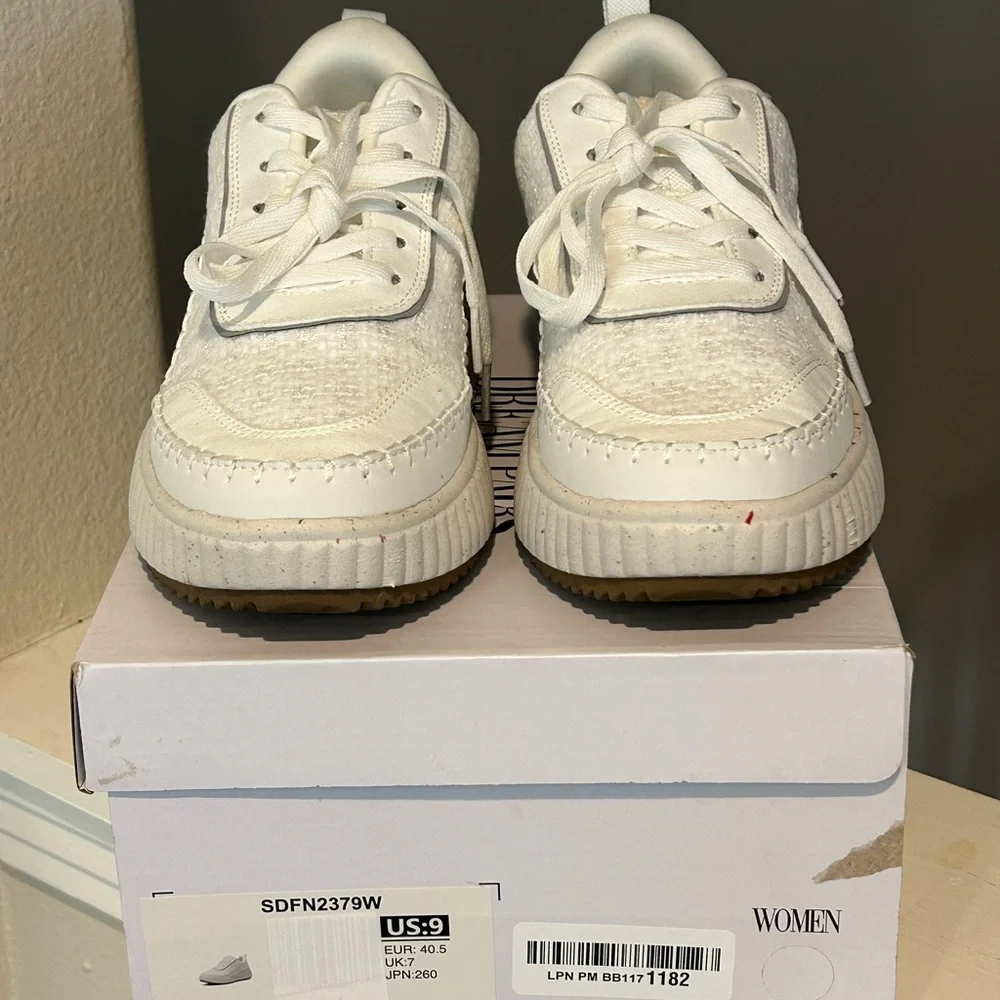Dream Pairs Women's White Lace Up Platform Sneakers Shoes Size 9 - Picture 6 of 10